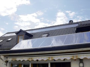 Ständer- und Dachmontage einer 4 KWp Photovoltaikanlage